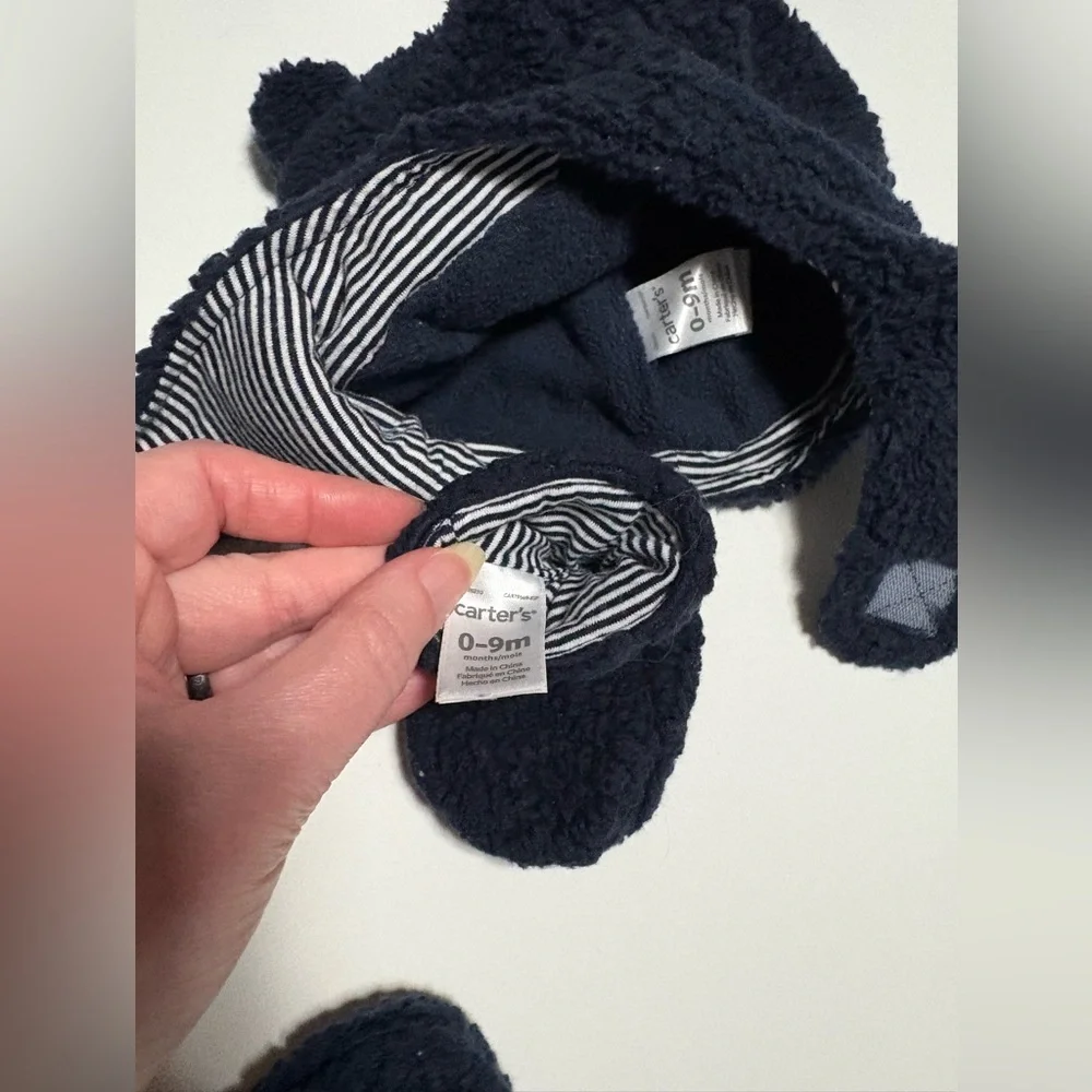 Carter’s Sherpa bear blue hat and matching mittens 0-9m